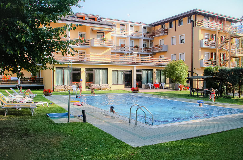 Hotel Dolomiti Levico Terme Exterior foto